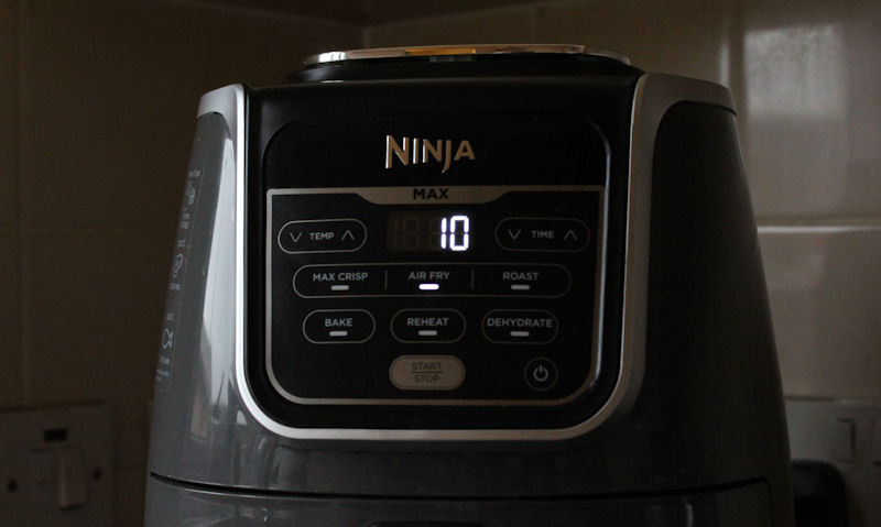 Ninja Air Fryer Max AF160UK Review: Big and clever